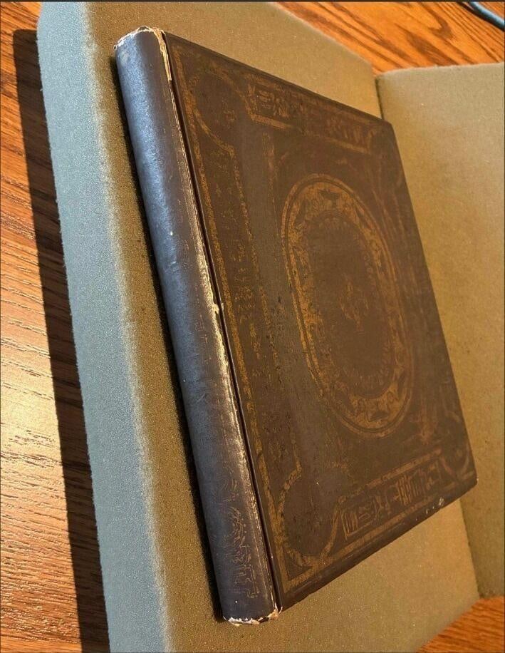 C045 original decorated spine and front board